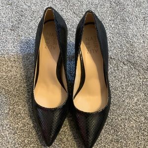 Naturalizer Black Pumps.